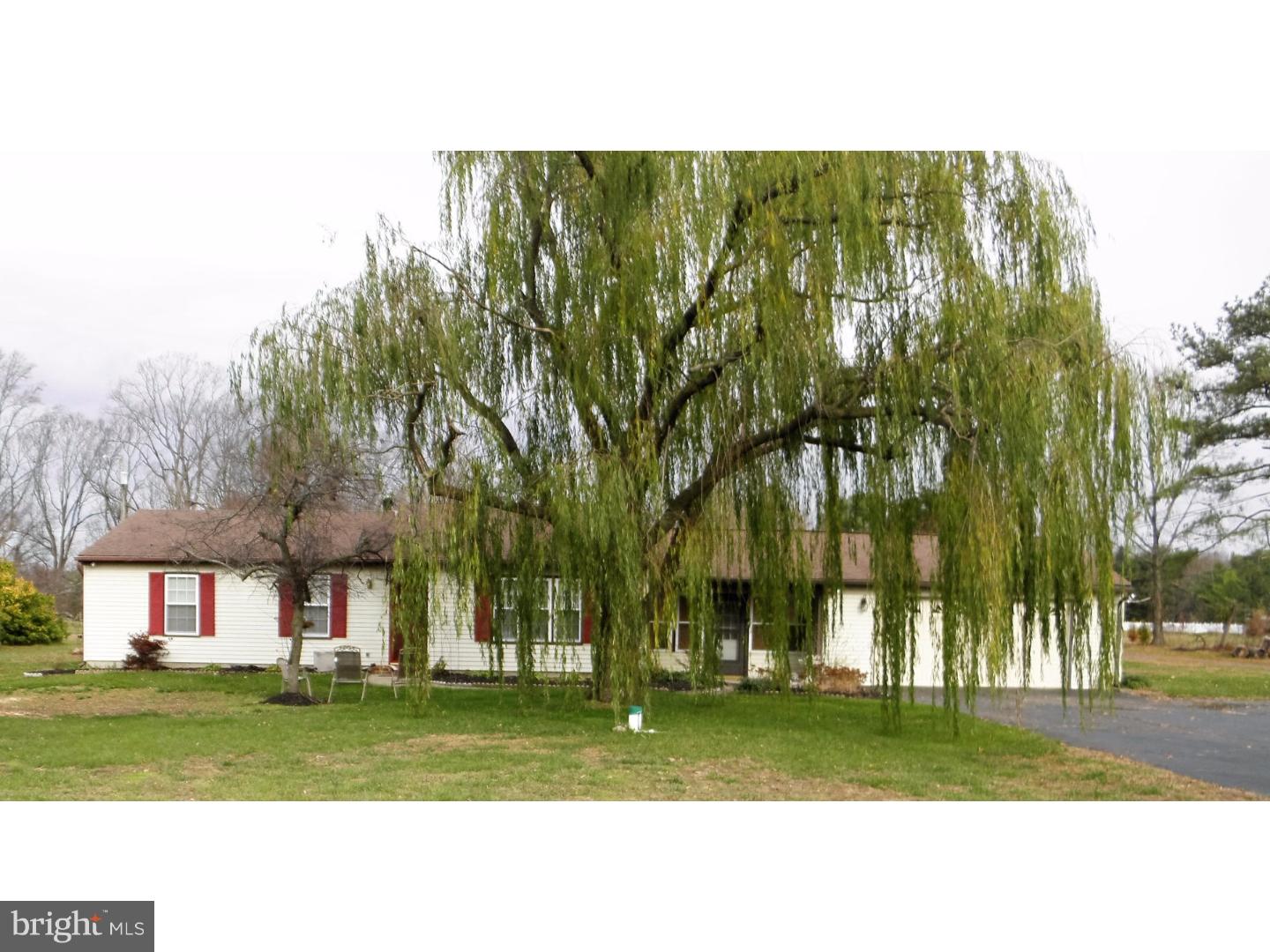 508 Heritage Road Sewell, NJ 08080 - Photo 3 of 22