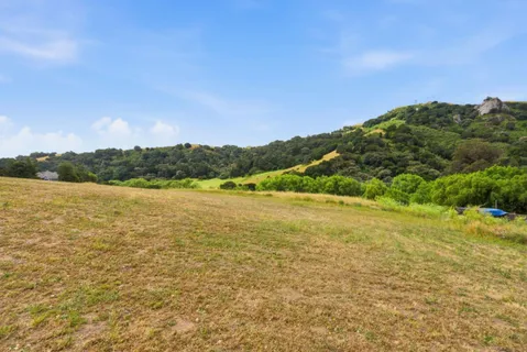 $1,100,000 | 1584 Rocks Road, San Juan Bautista, CA 95045