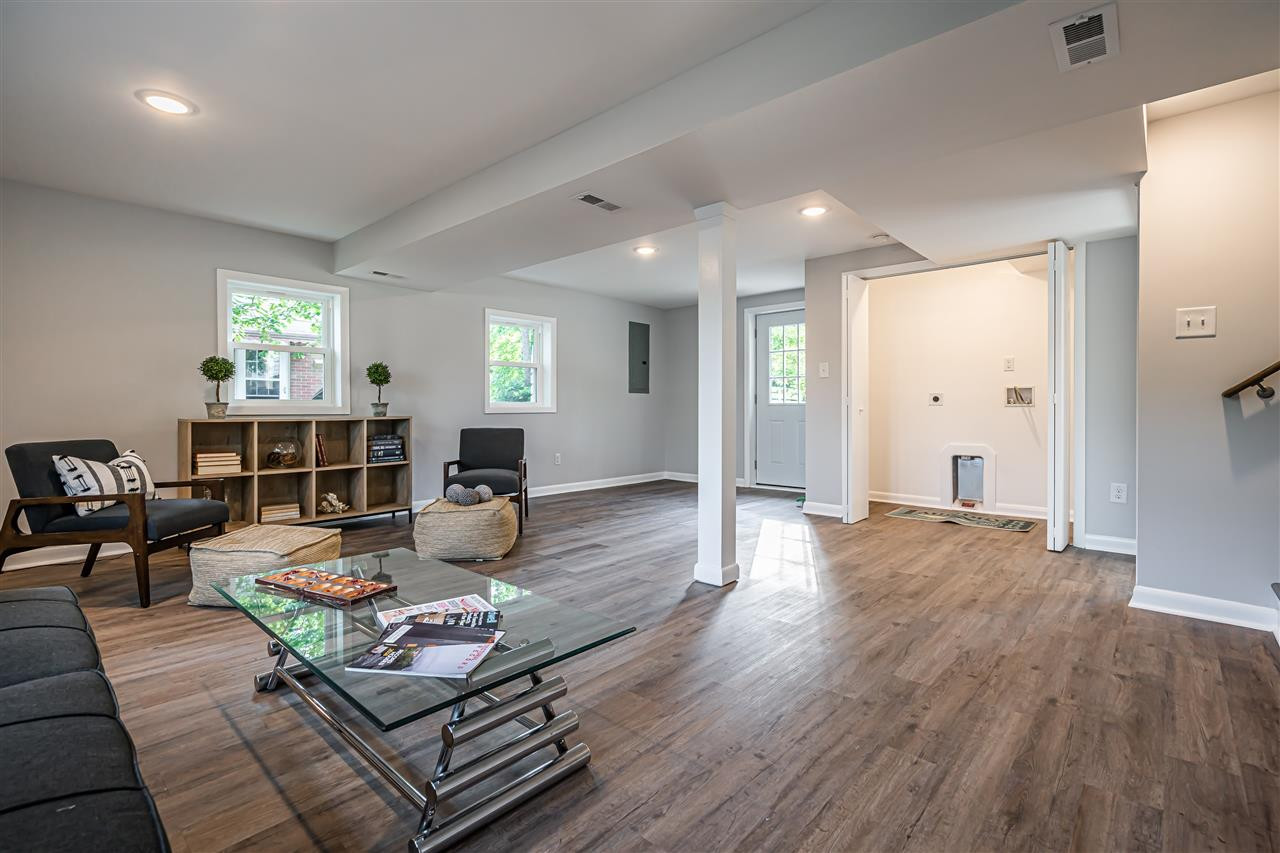 1408 Westchester Road Raleigh, NC 27610 - Photo 19 of 23 Den/Family/Great Room