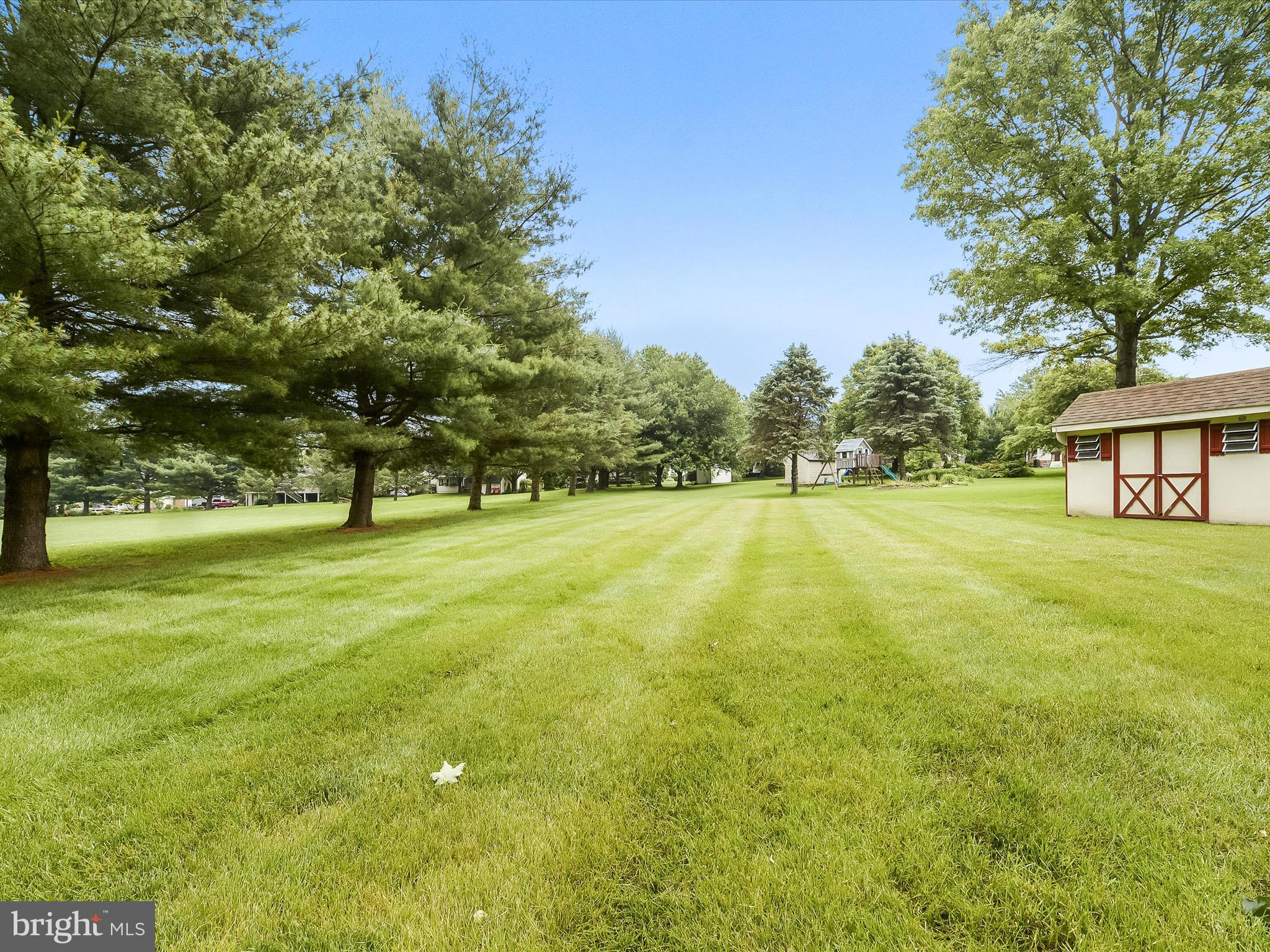 14 Ream Road Stevens, PA 17578 - Photo 28 of 39 Yard