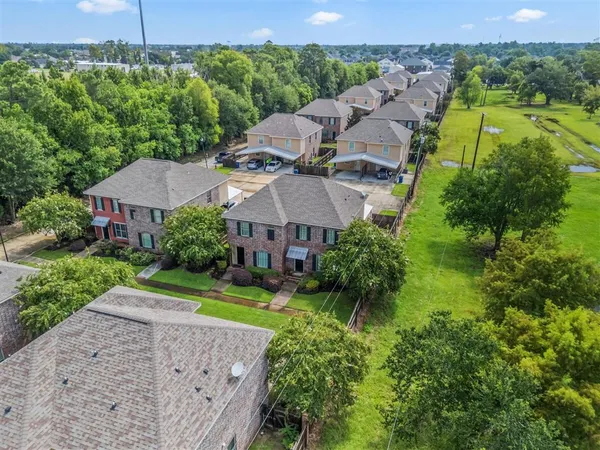 $1,400 | 5017 South Prien Lake Road, Lake Charles, LA 70605