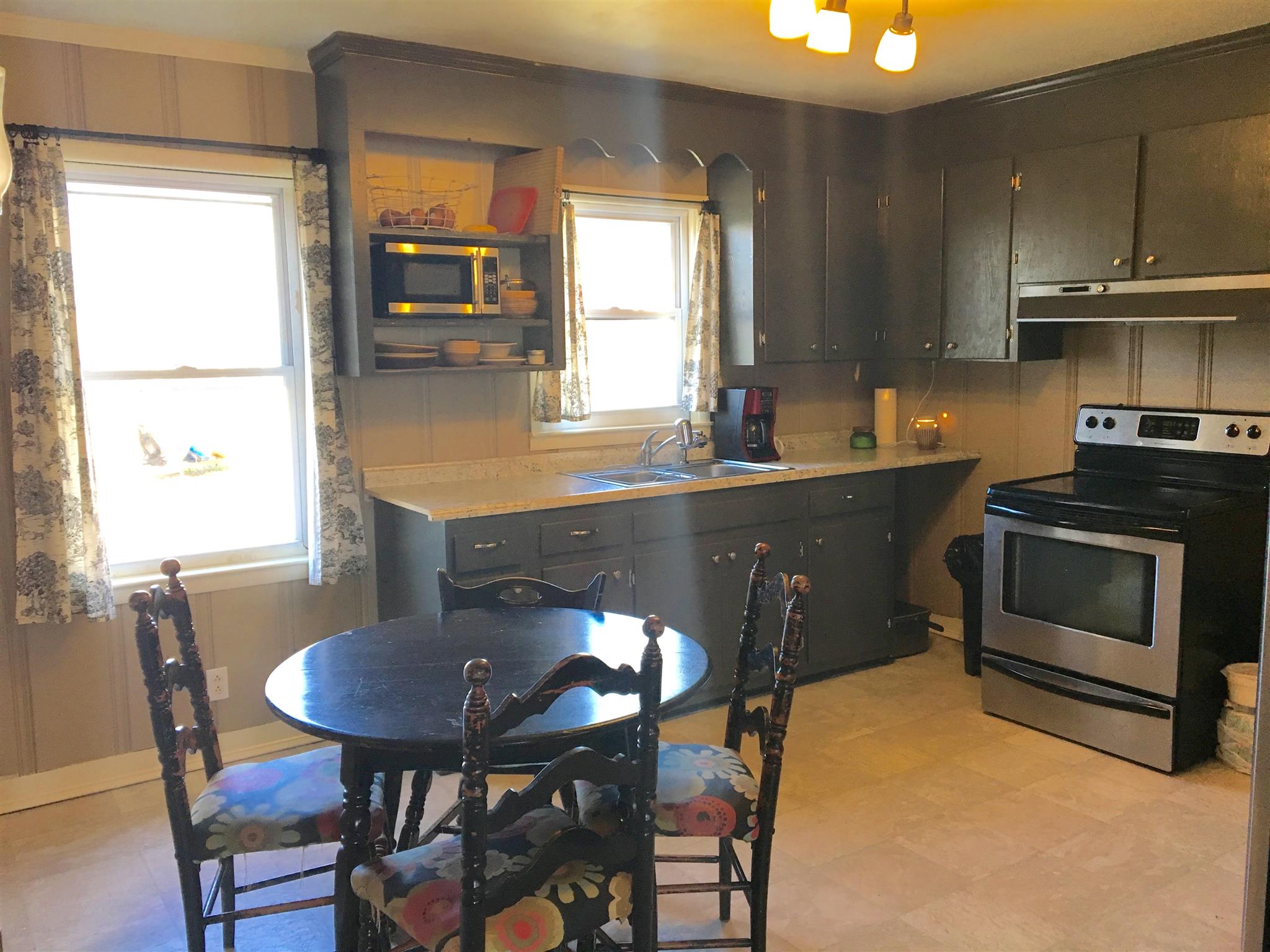 1948 Roberts Bend Road Columbia, TN 38401 - Photo 5 of 10 a kitchen with a stove a sink and a refrigerator