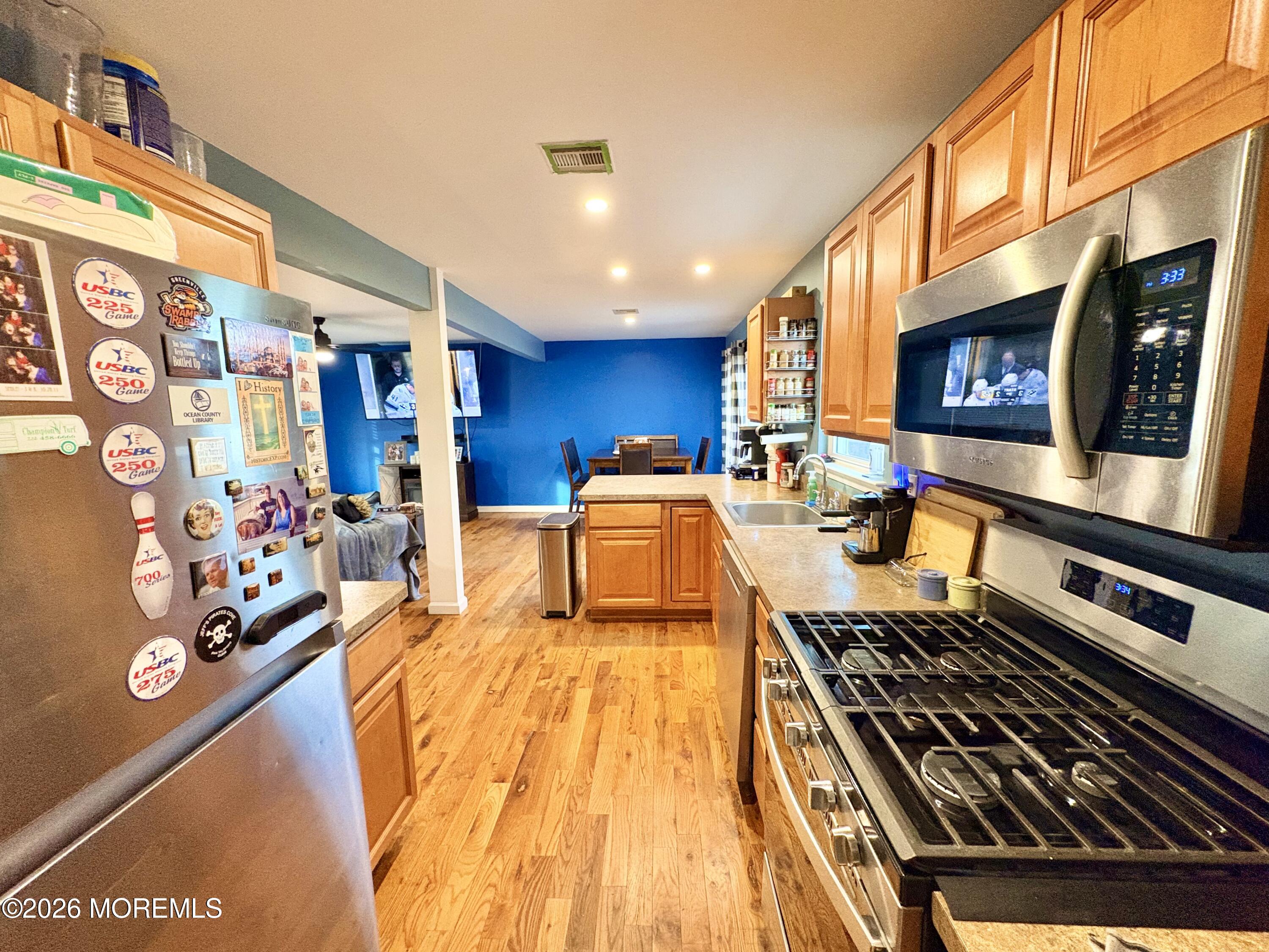 25 Chain Boulevard Bayville, NJ 08721 - Photo 3 of 17 IMG_9036