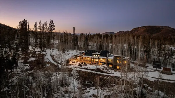 a view of a lake in front of house
