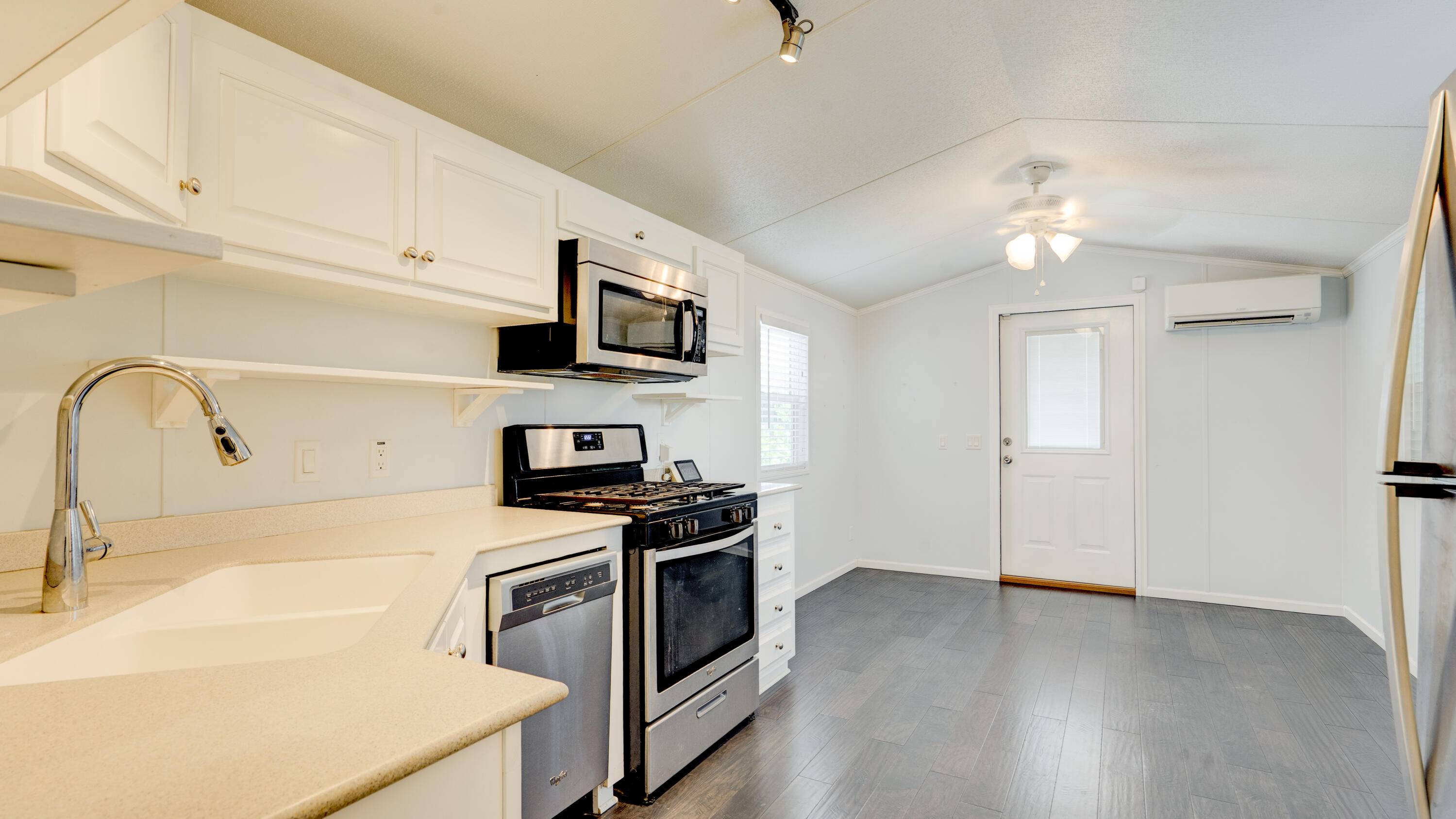 1101 Mastic Street Islamorada, FL 33036 - Photo 114 of 128 1101 Mastic St., Upper Matecumbe Key, FL