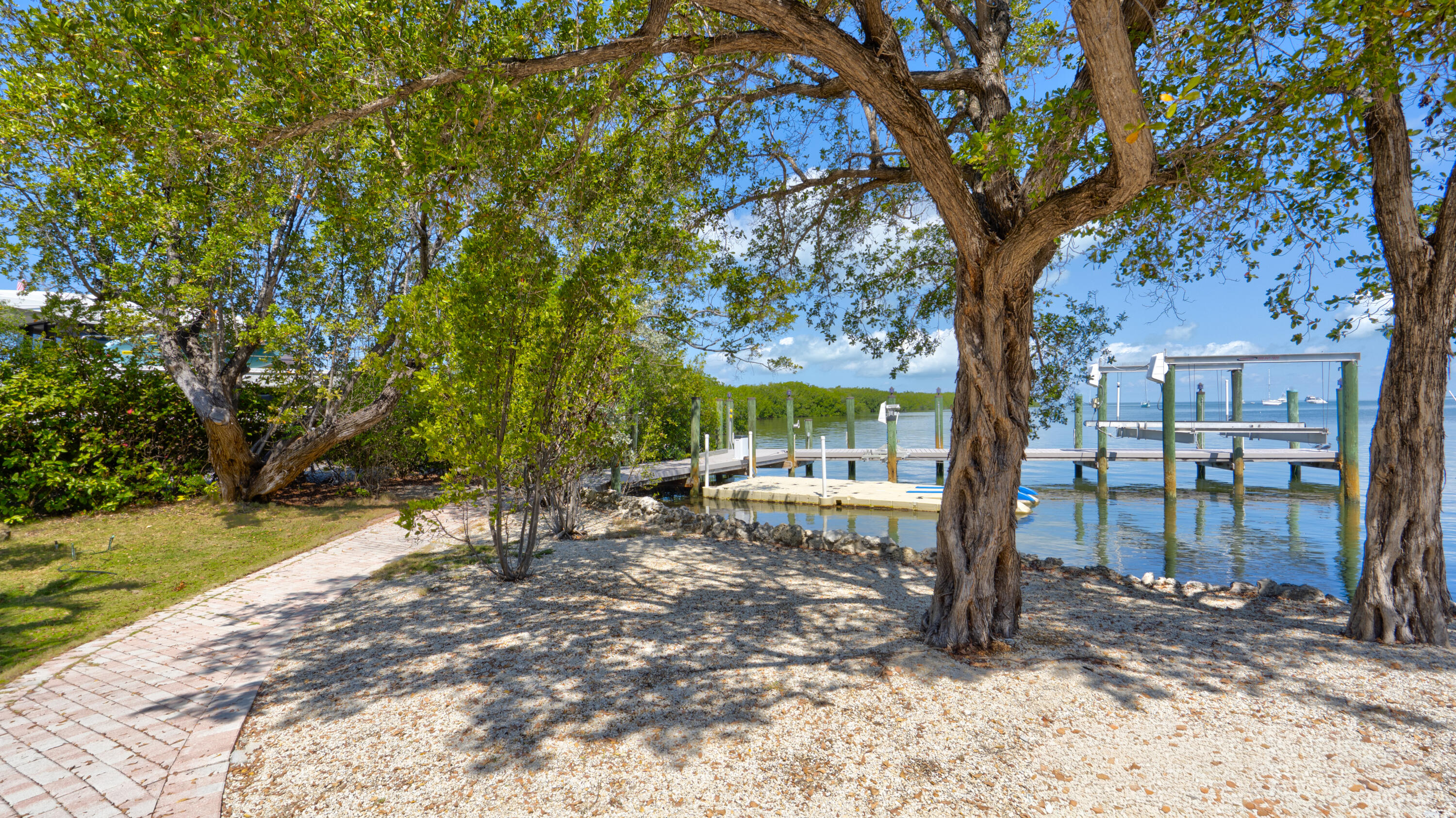 1101 Mastic Street Islamorada, FL 33036 - Photo 38 of 128 1101 Mastic St., Upper Matecumbe Key, FL
