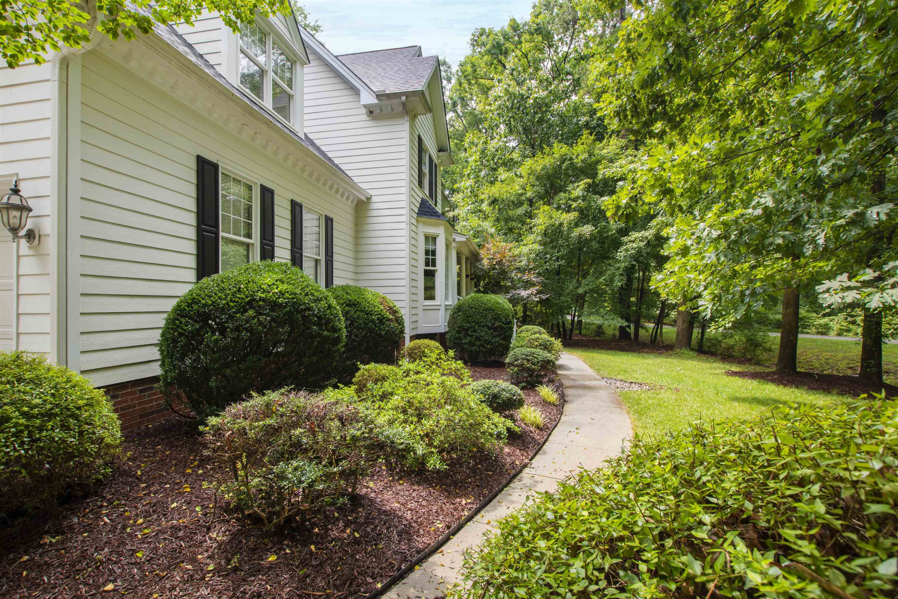 5765 Olde South Road Raleigh, NC 27606 - Photo 5 of 50 Photo 5