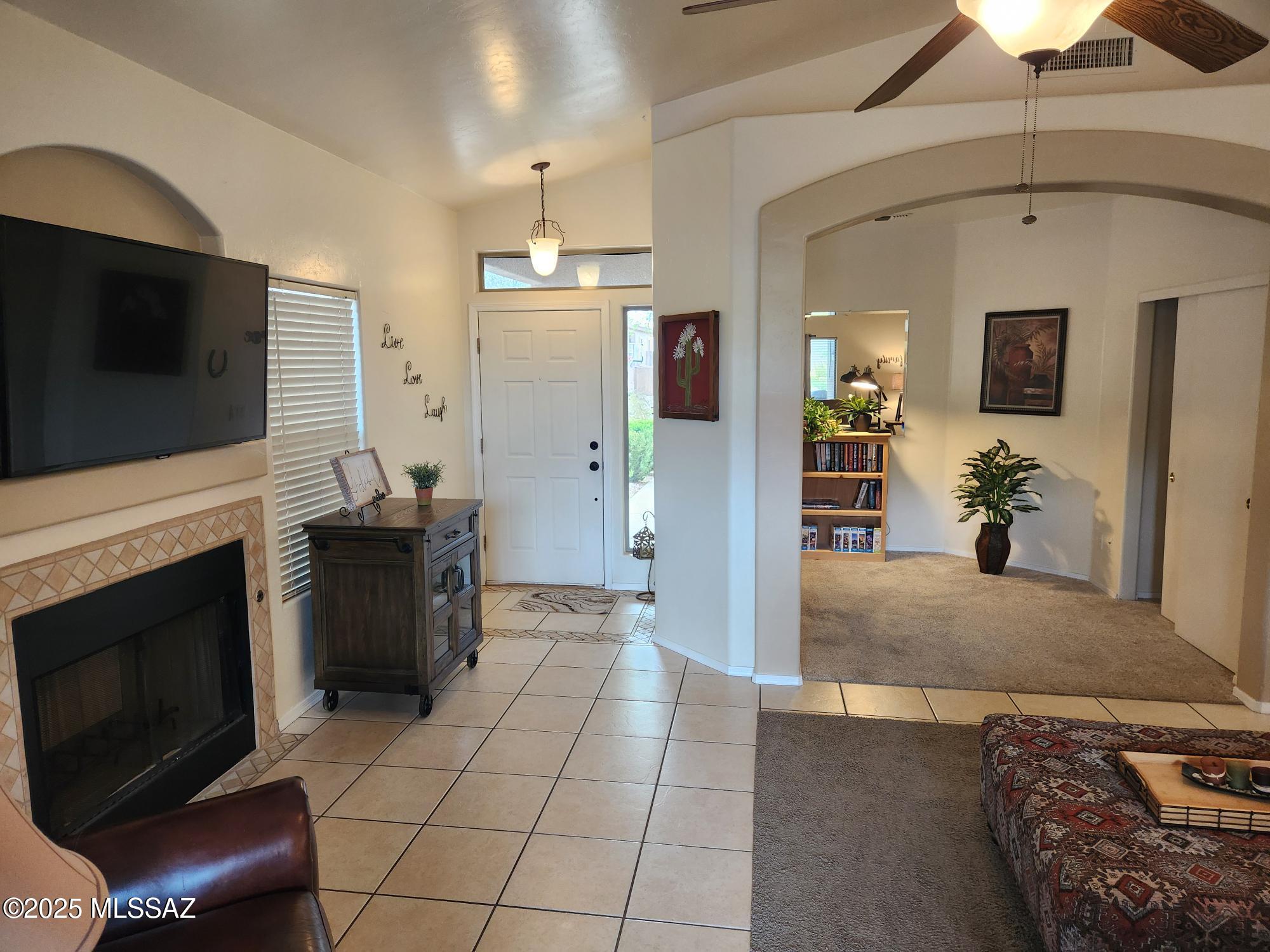 60464 East Black Crest Loop Tucson, AZ 85739 - Photo 5 of 33