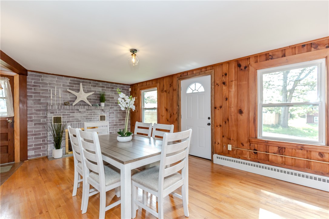 35 Saratoga Road Warwick, RI 02886 - Photo 10 of 45 Dining area