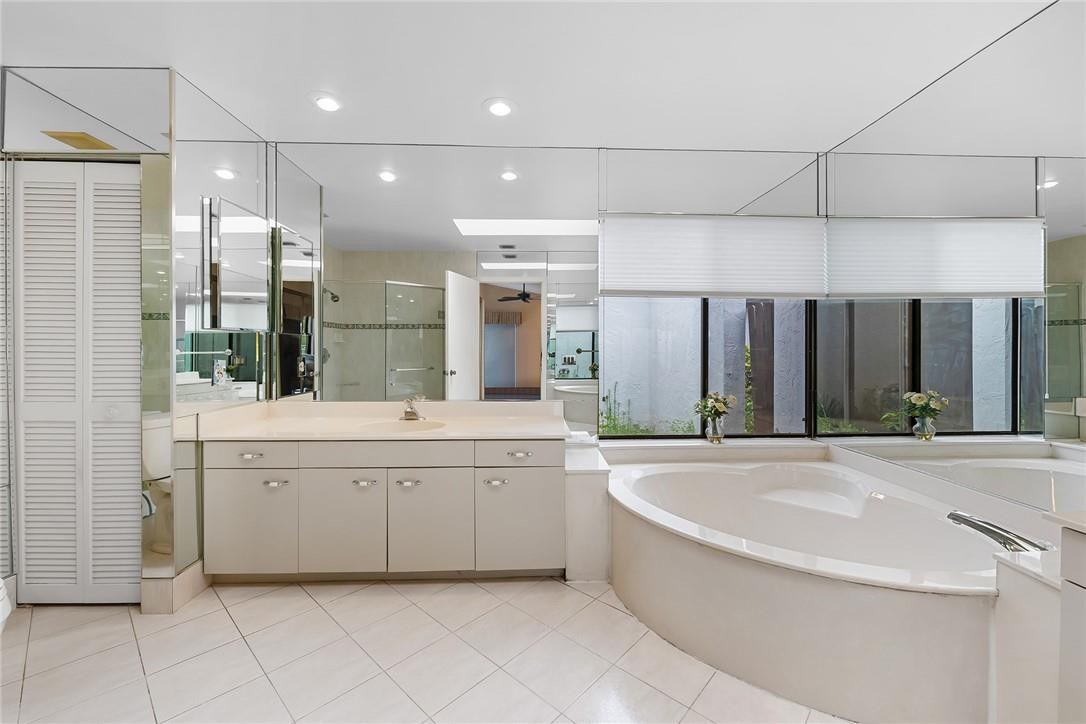 10216 Sunset Bend Drive Boca Raton, FL 33428 - Photo 16 of 24 Master Bathroom