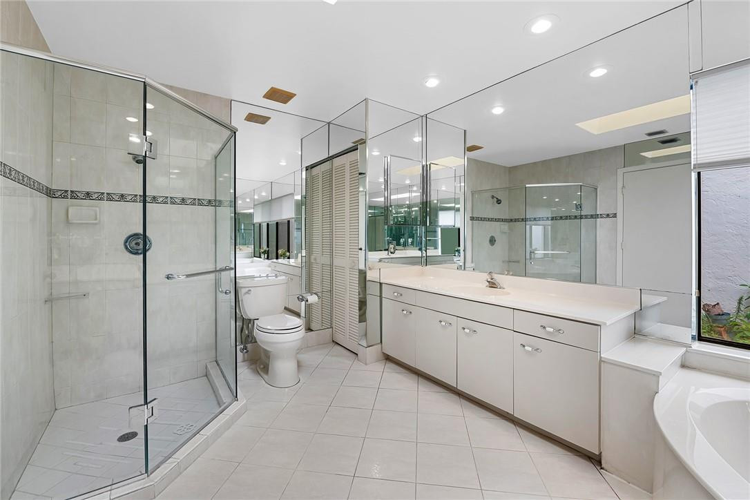 10216 Sunset Bend Drive Boca Raton, FL 33428 - Photo 17 of 24 Master Bathroom