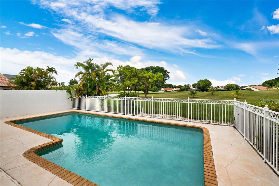 10216 Sunset Bend Drive Boca Raton, FL 33428 - Photo 20 of 24 Back View