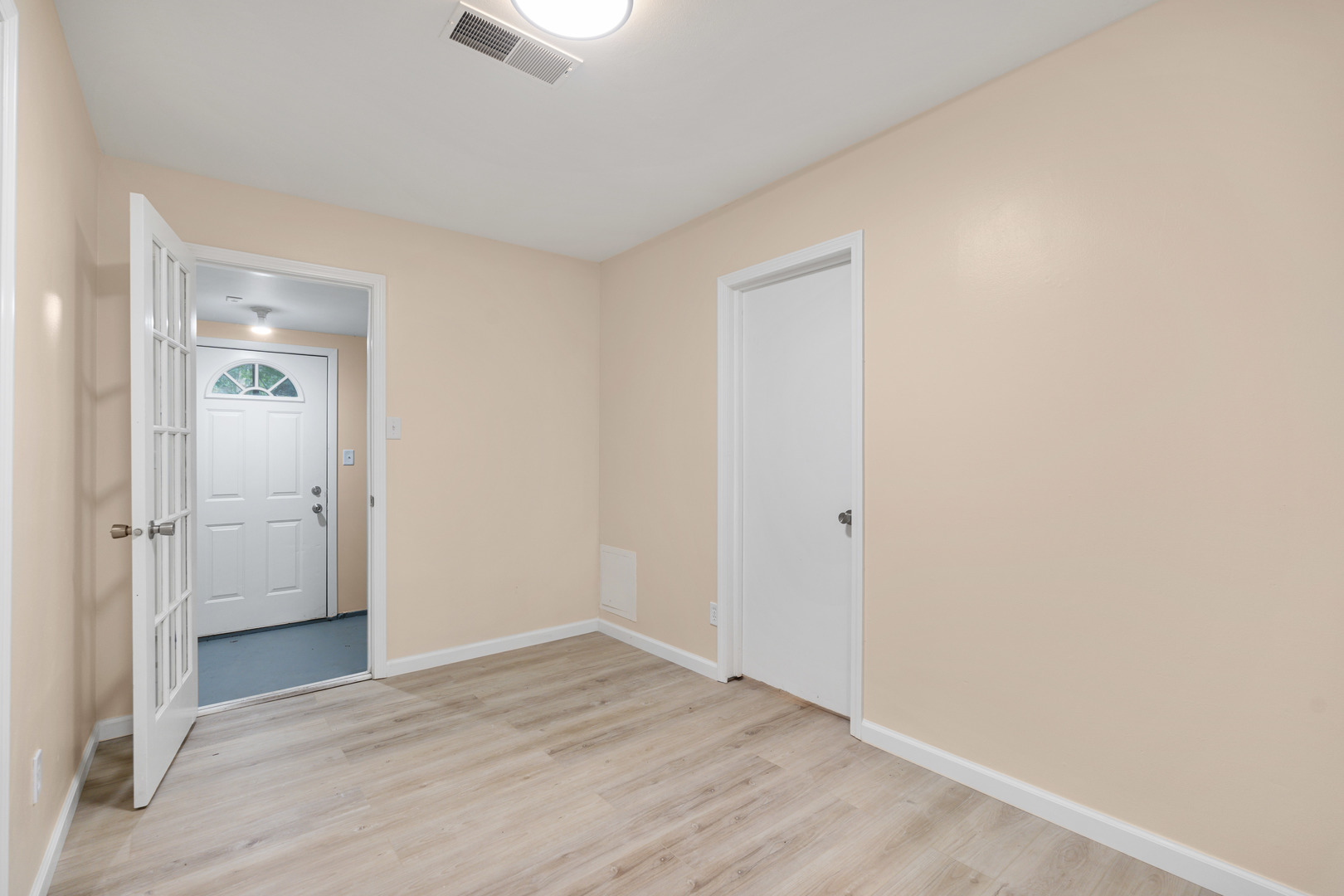 7002 Ridge Drive Davenport, IA 52806 - Photo 16 of 27