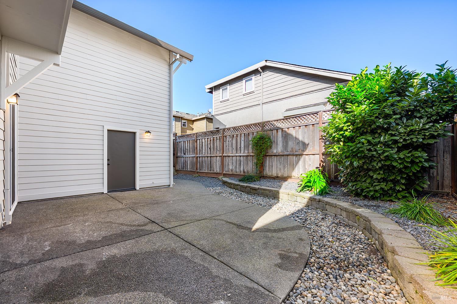 2023-2025 Northfield Drive Santa Rosa, CA 95403 - Photo 25 of 39