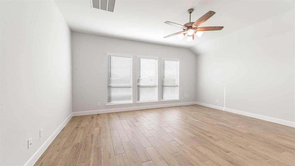 10437 Terrapin Road Fort Worth, TX 76126 - Photo 10 of 23