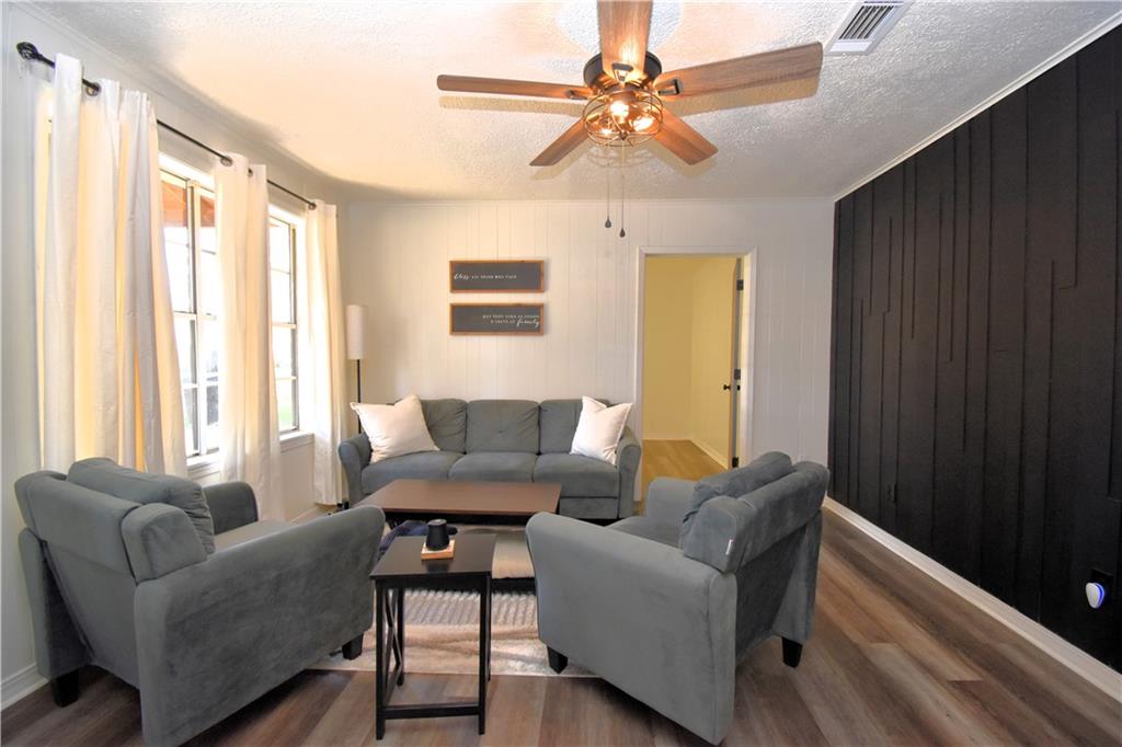 1614 Edwards Road Pineville, LA 71360 - Photo 7 of 41 Gallery Image 7