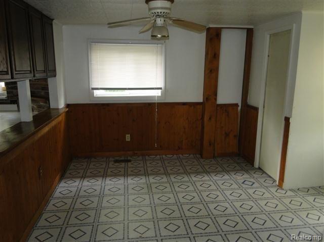 206 South State Road Davison, MI 48423 - Photo 6 of 15 Dining Room.JPG