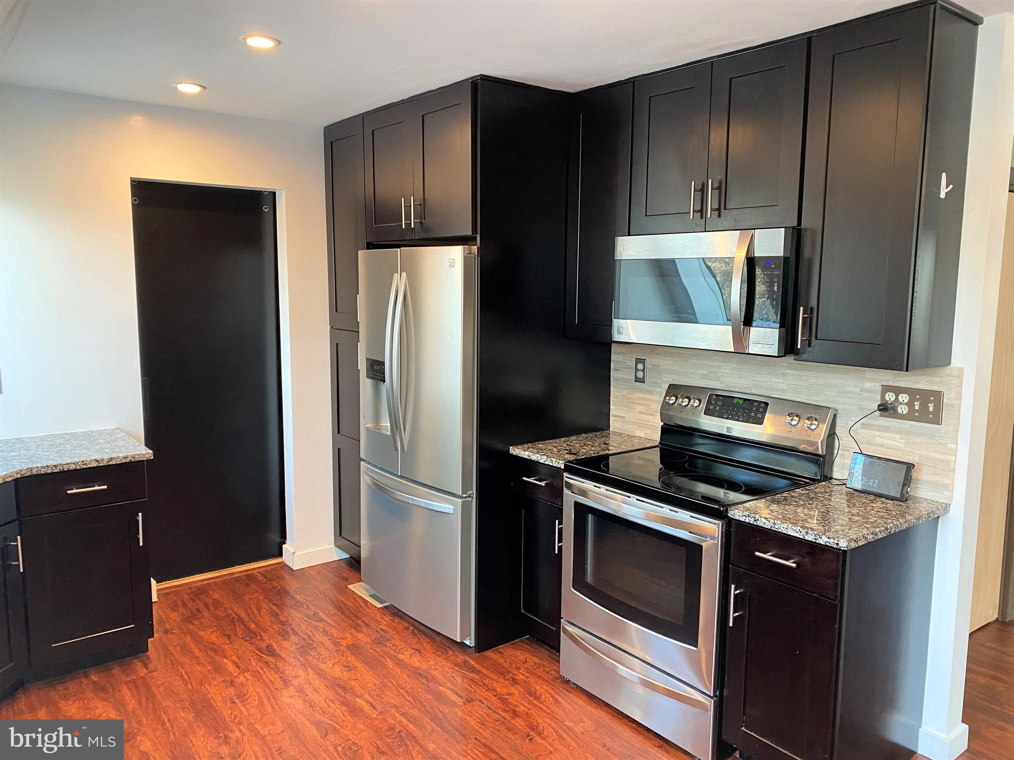 310 Mountain View Road Reading, PA 19607 - Photo 3 of 26 Kitchen