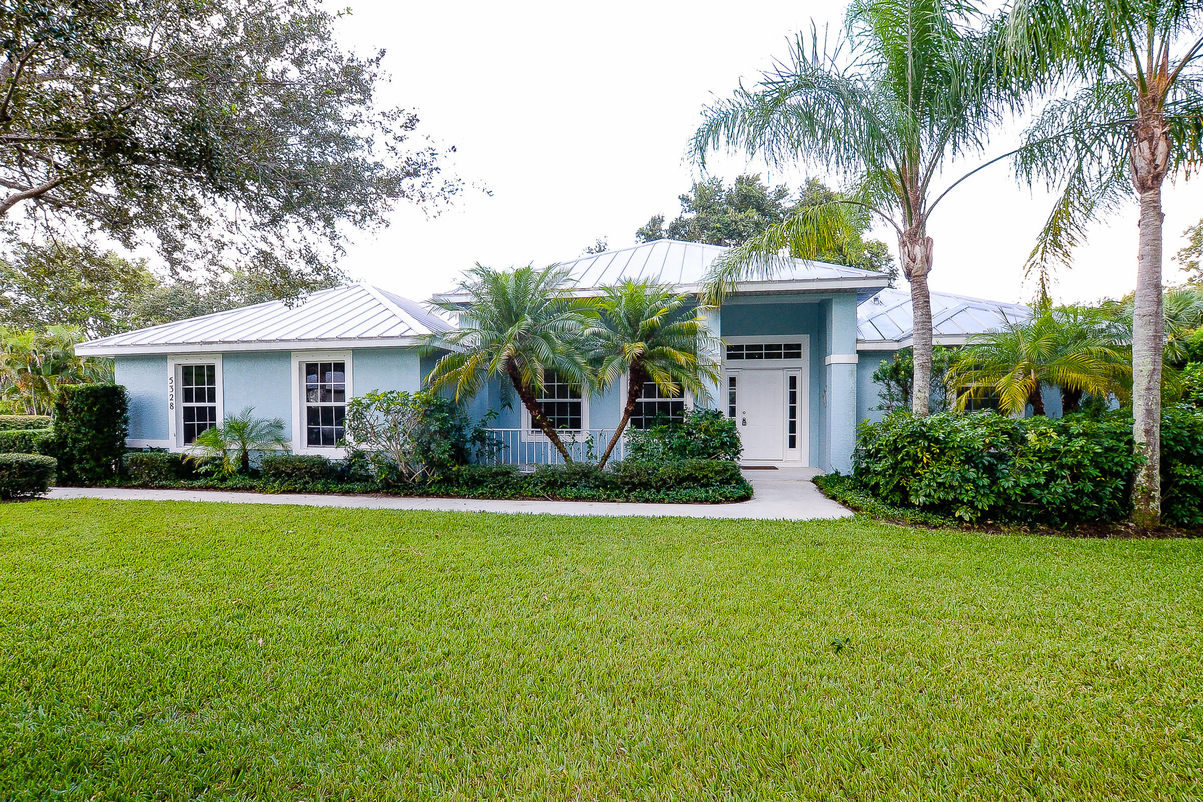 5328 Southeast Reef Way Stuart, FL 34997 - Photo 1 of 36 LR-9330