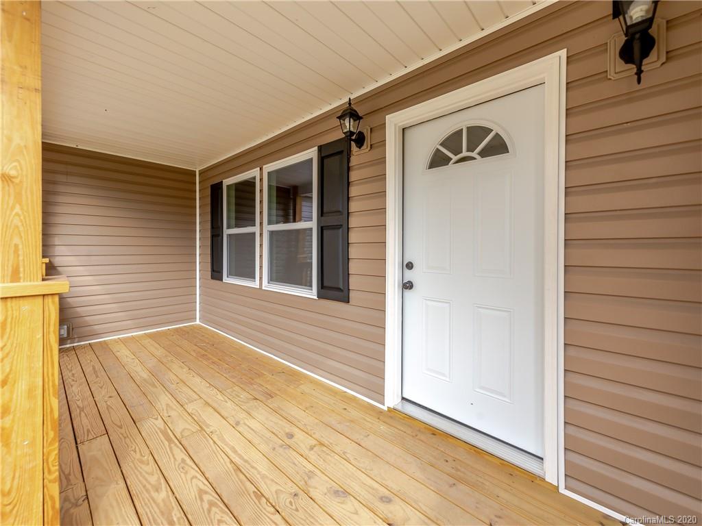 22 Kennedy Rise Hendersonville, NC 28792 - Photo 2 of 22