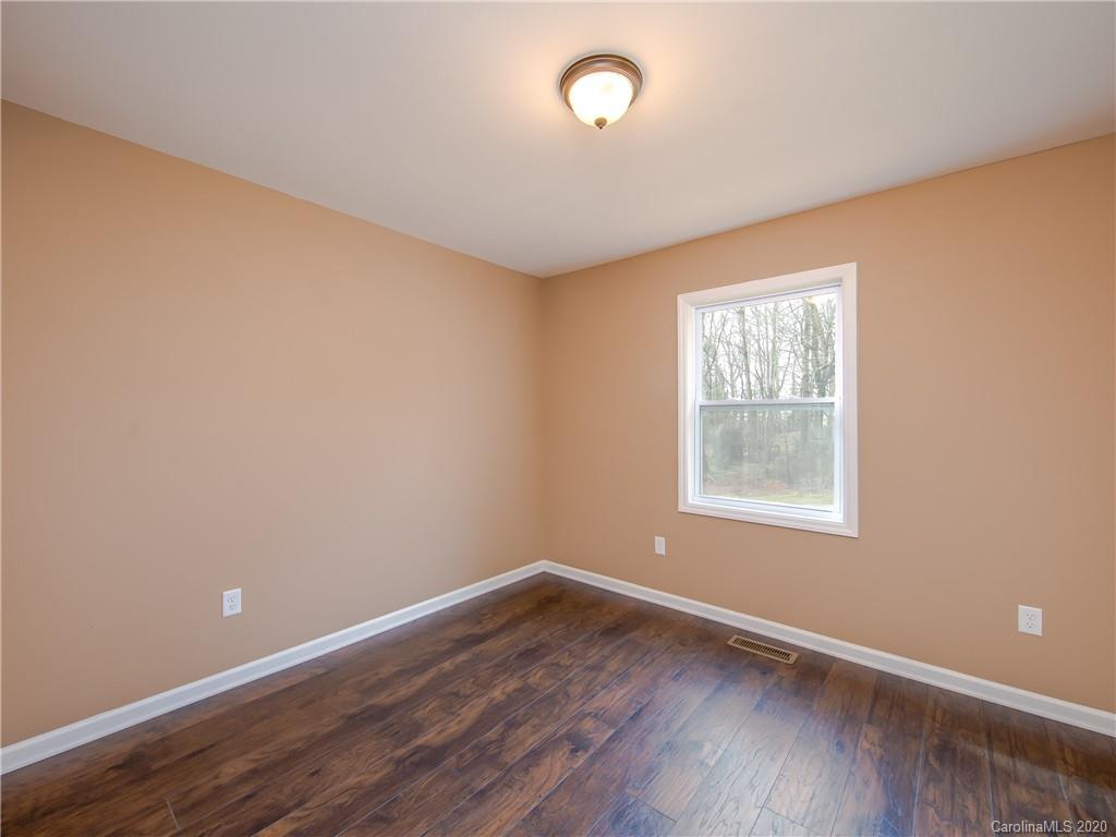 22 Kennedy Rise Hendersonville, NC 28792 - Photo 16 of 22