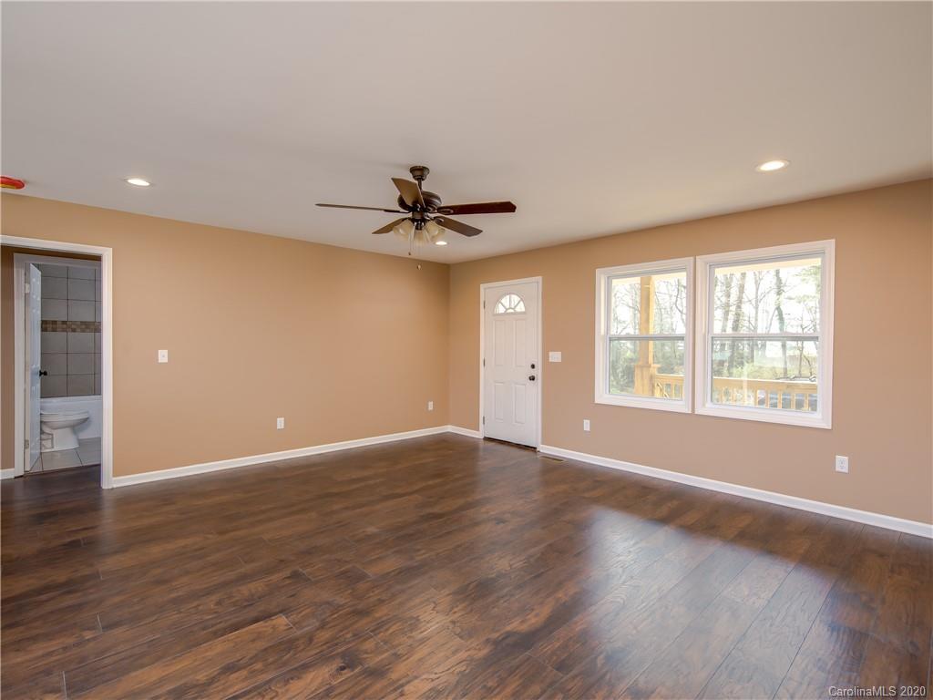 22 Kennedy Rise Hendersonville, NC 28792 - Photo 5 of 22