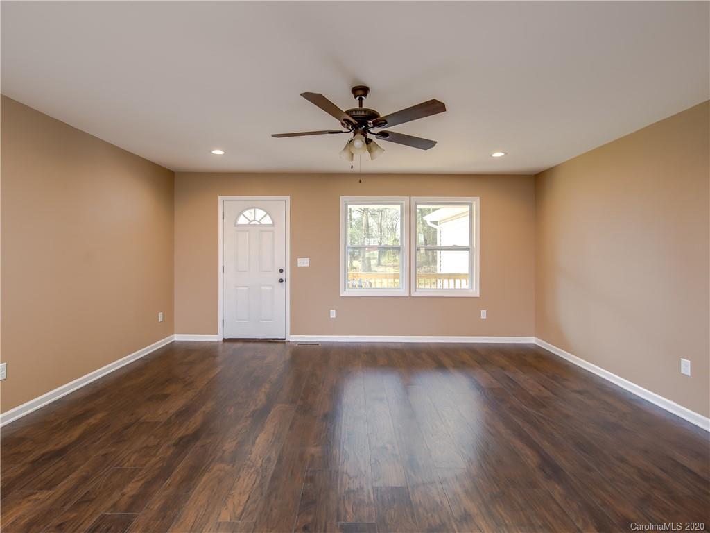22 Kennedy Rise Hendersonville, NC 28792 - Photo 6 of 22