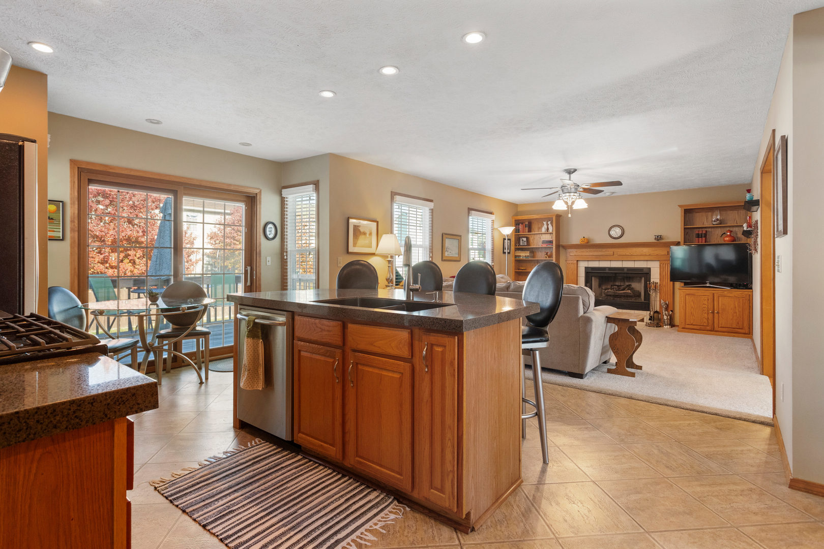 905 Eddy Road Bloomington, IL 61704 - Photo 14 of 43 Gallery Image 14