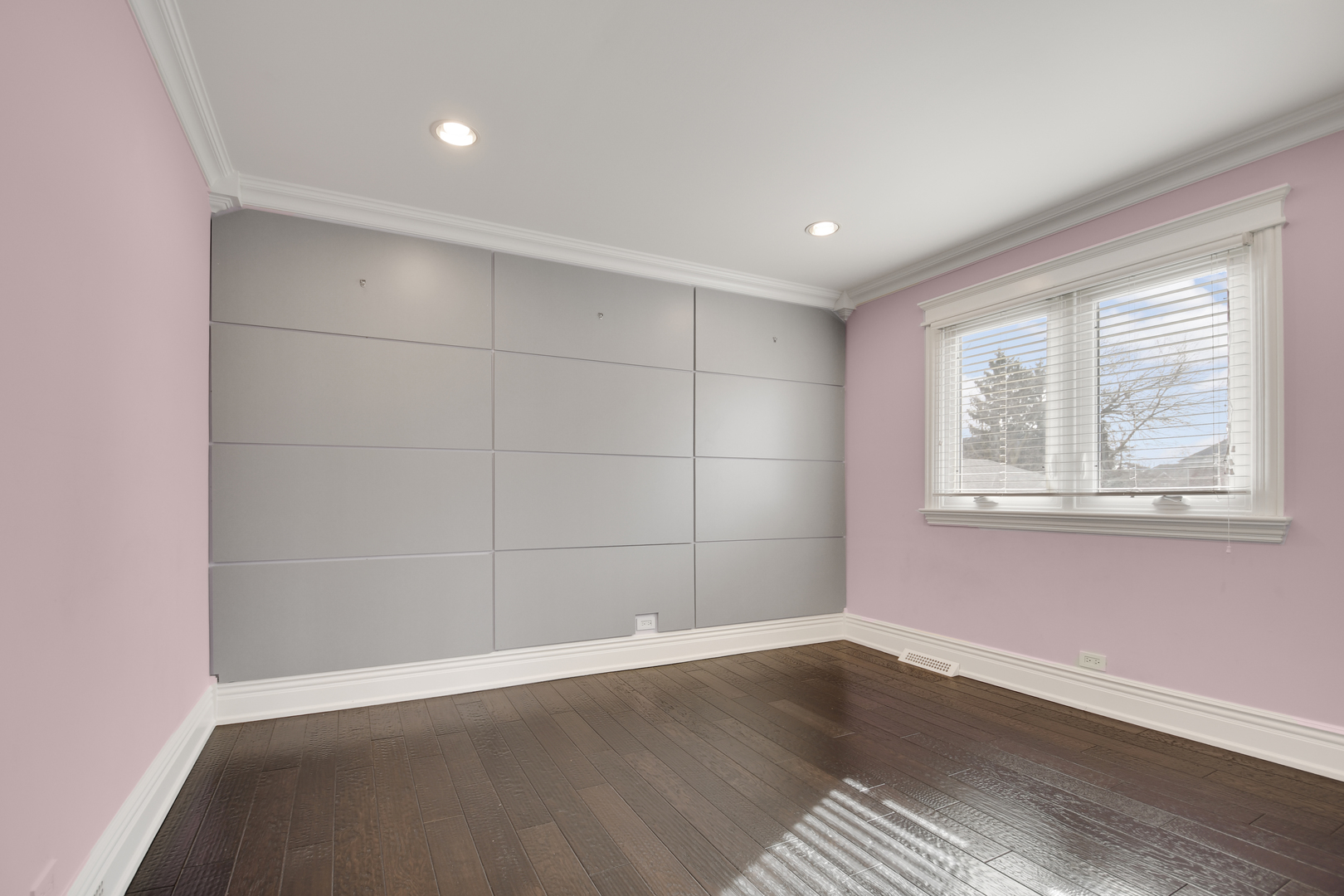 491 Old Surrey Road, Unit B Hinsdale, IL 60521 - Photo 21 of 29 wooden floor in an empty room with a window