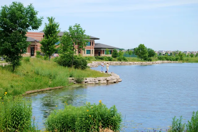 $925,000 | 1856 Admiral Court, Glenview, IL 60026