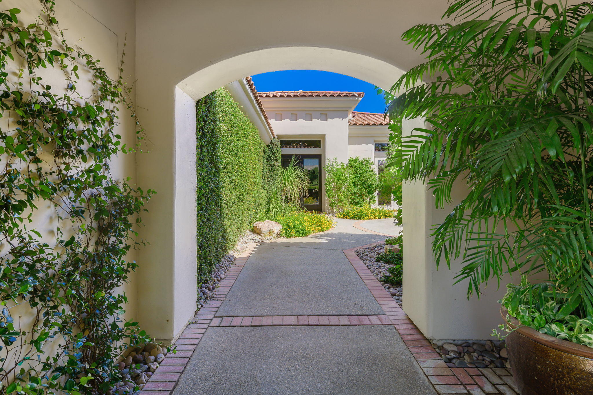 150 Loch Lomond Road Rancho Mirage, CA 92270 - Photo 5 of 40 150+Loch+Lomond+Rd+Rancho+Mirage-8-web