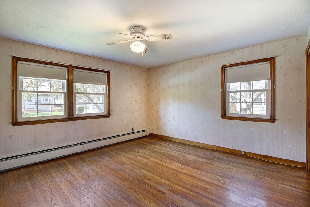 36 Karen Road Wakefield, MA 01880 - Photo 8 of 25 Gallery Image 8