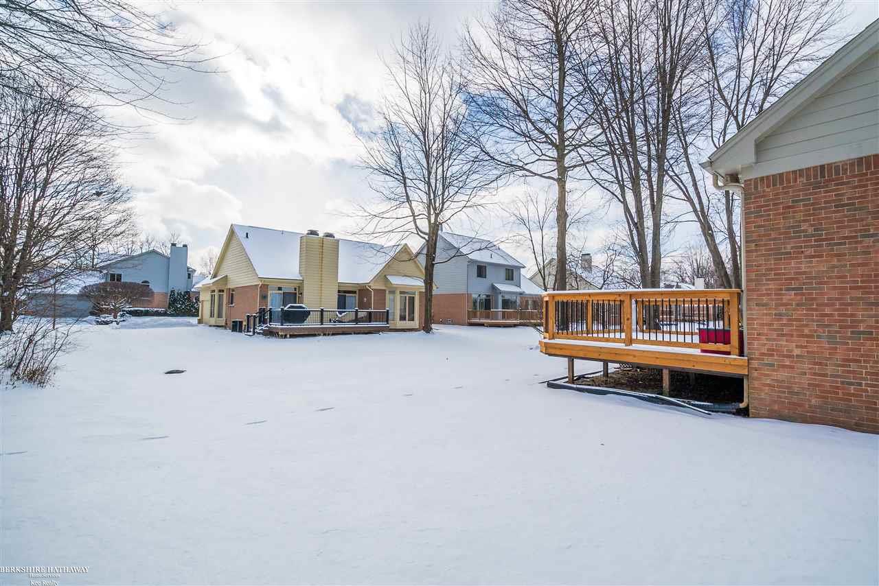 1151 Bluebird Drive Rochester Hills, MI 48307 - Photo 3 of 49