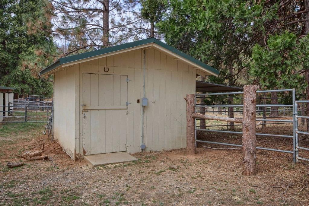 7015 Scott Road Mariposa, CA 95338 - Photo 44 of 54 Gallery Image 44