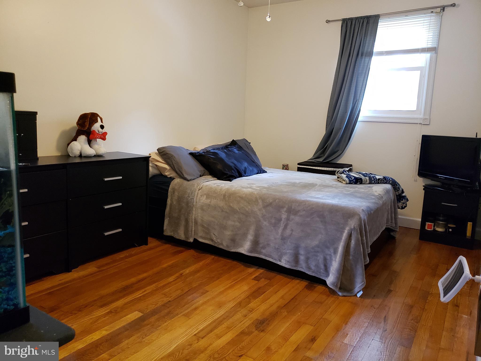 1138 Calvert Beach Road St. Leonard, MD 20685 - Photo 14 of 17 Bedrooms have hardwood floors