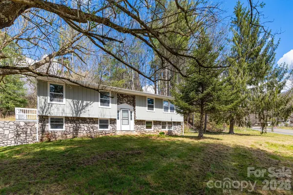 $365,000 | 4755 Highway 23, Mars Hill, NC 28754