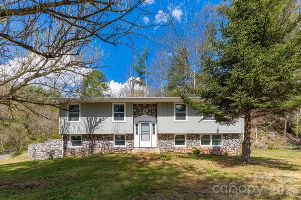 $365,000 | 4755 Highway 23, Mars Hill, NC 28754