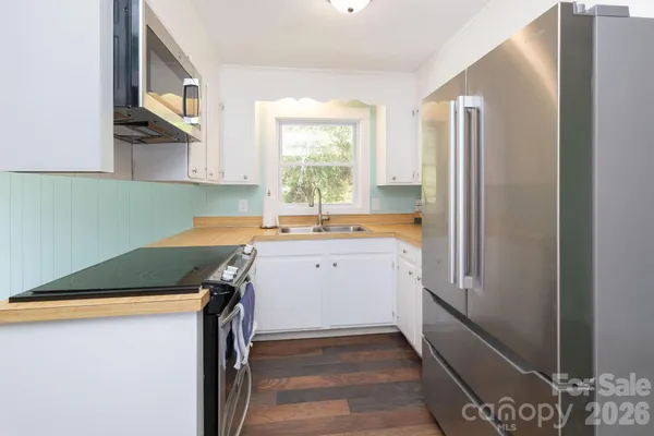 $365,000 | 4755 Highway 23, Mars Hill, NC 28754