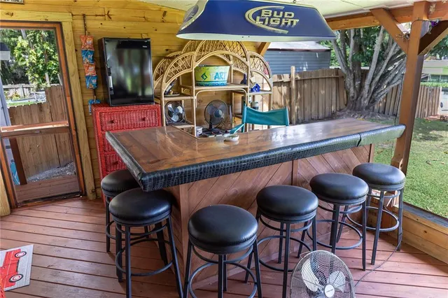 $282,500 | 601 Southeast 6th Avenue, Okeechobee, FL 34974