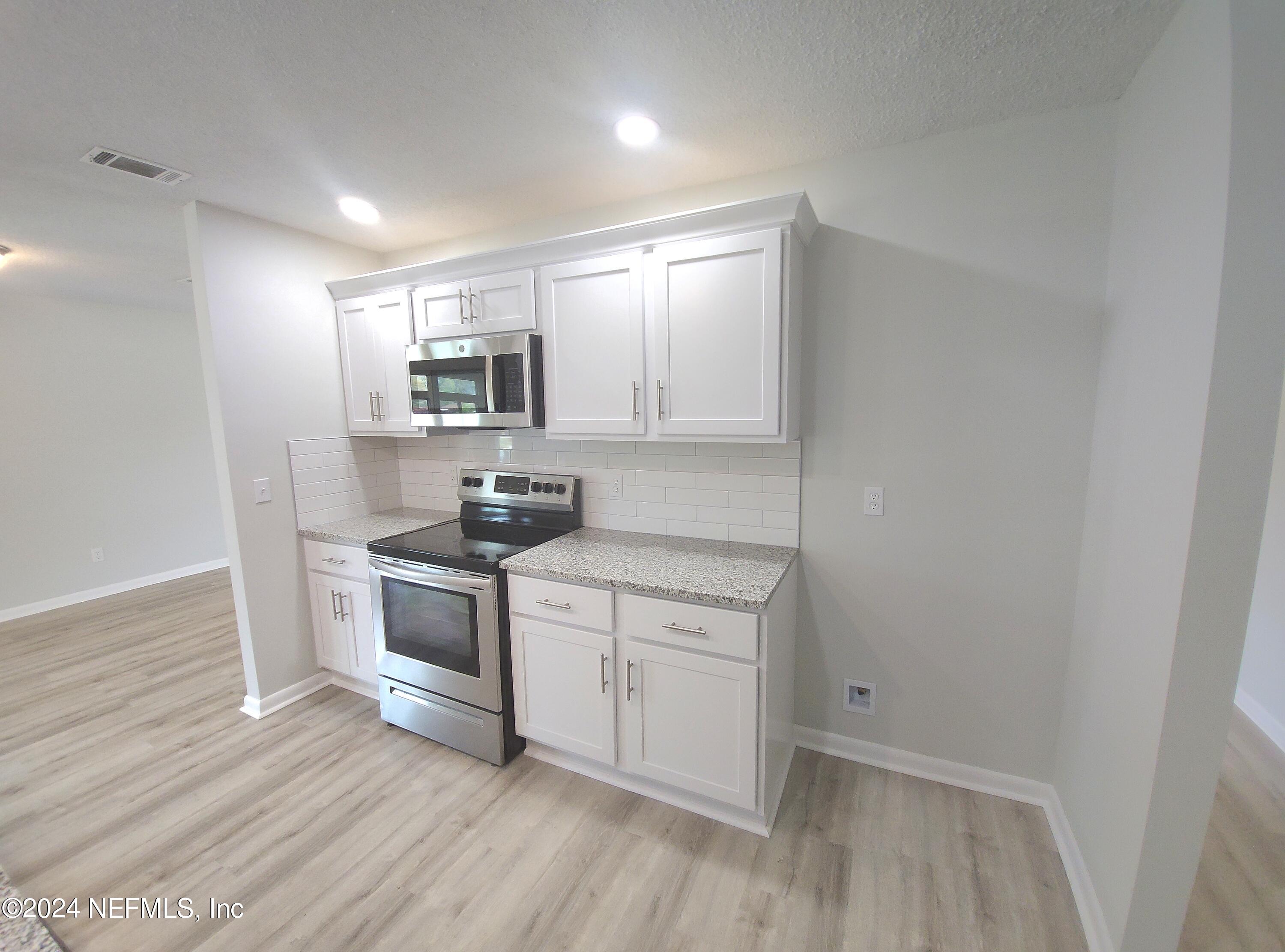 6151 Round Lake Road South Jacksonville, FL 32277 - Photo 11 of 22 20240417_134711