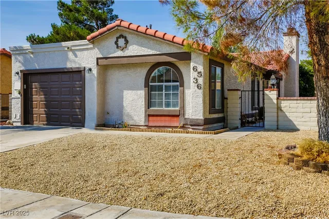 $1,915 | 6536 West Joe Michael Way, Las Vegas, NV 89108
