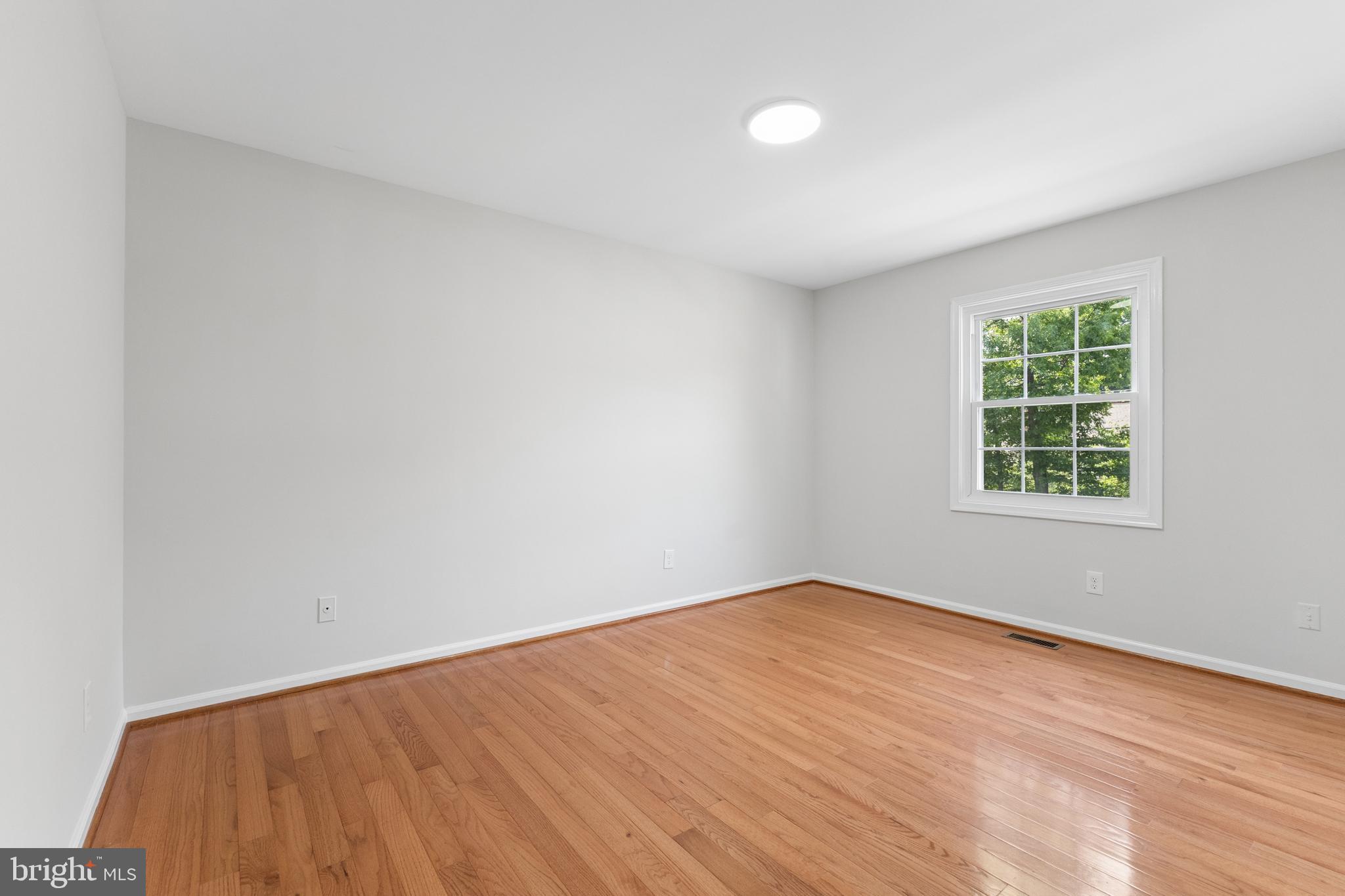 8523 Hooes Road Springfield, VA 22153 - Photo 32 of 69 Bedroom 2