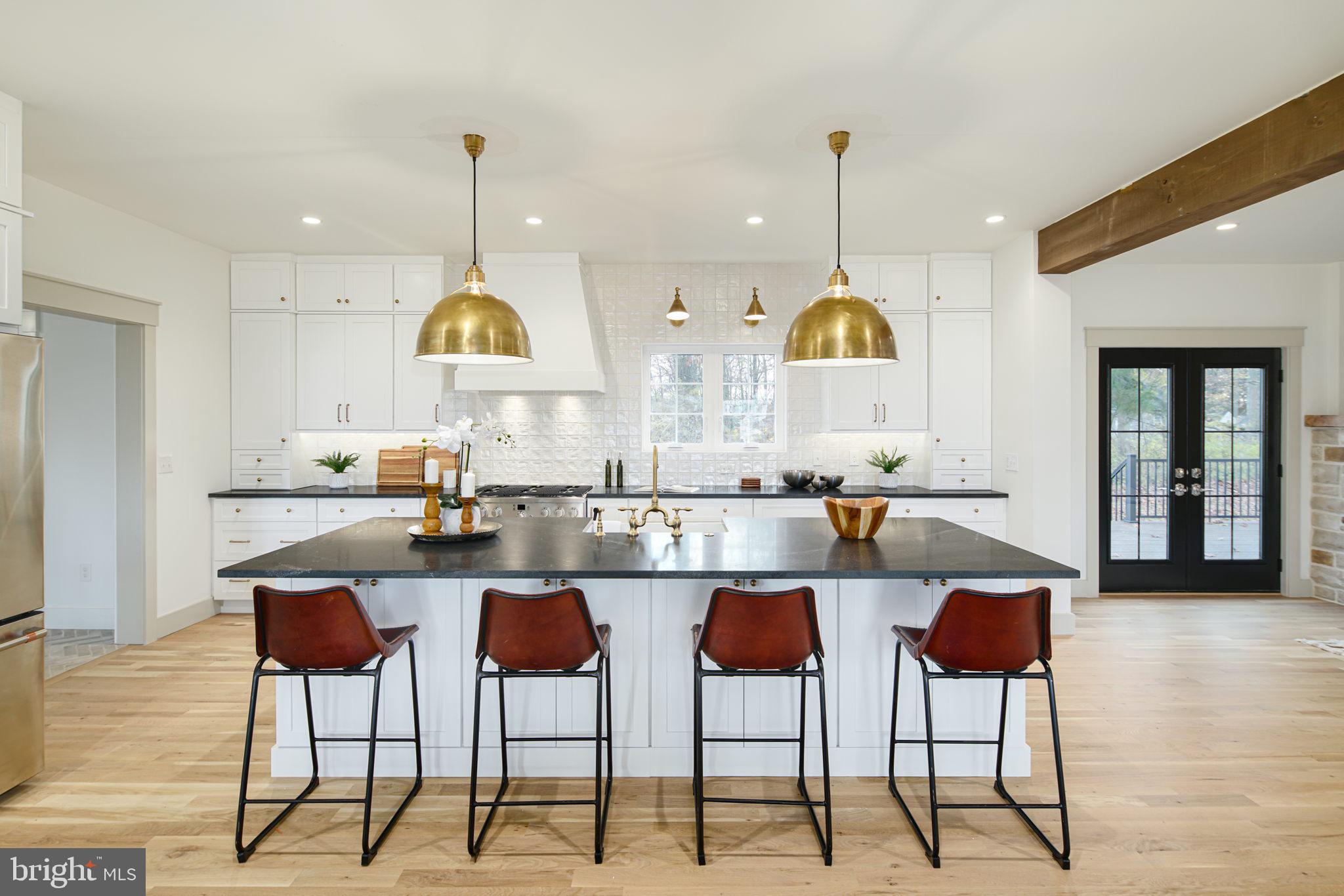 303 Irish Road Berwyn, PA 19312 - Photo 4 of 54