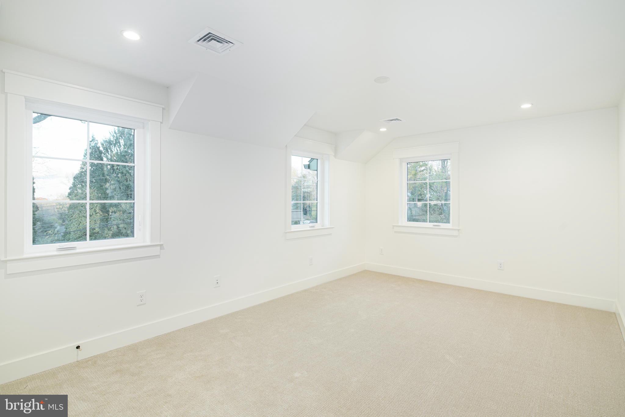 303 Irish Road Berwyn, PA 19312 - Photo 31 of 54