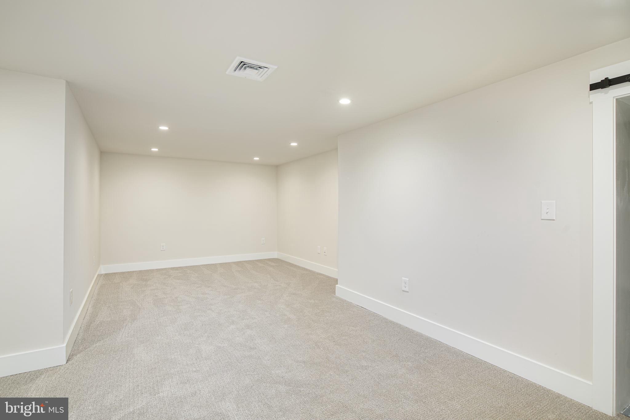 303 Irish Road Berwyn, PA 19312 - Photo 33 of 54