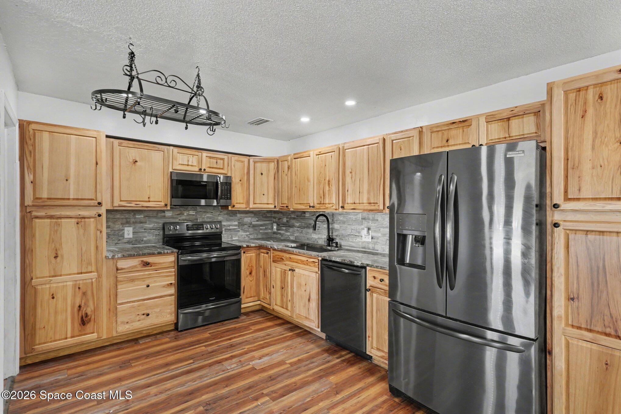 1341 Cindy Circle Melbourne, FL 32905 - Photo 12 of 30 010_file_7083