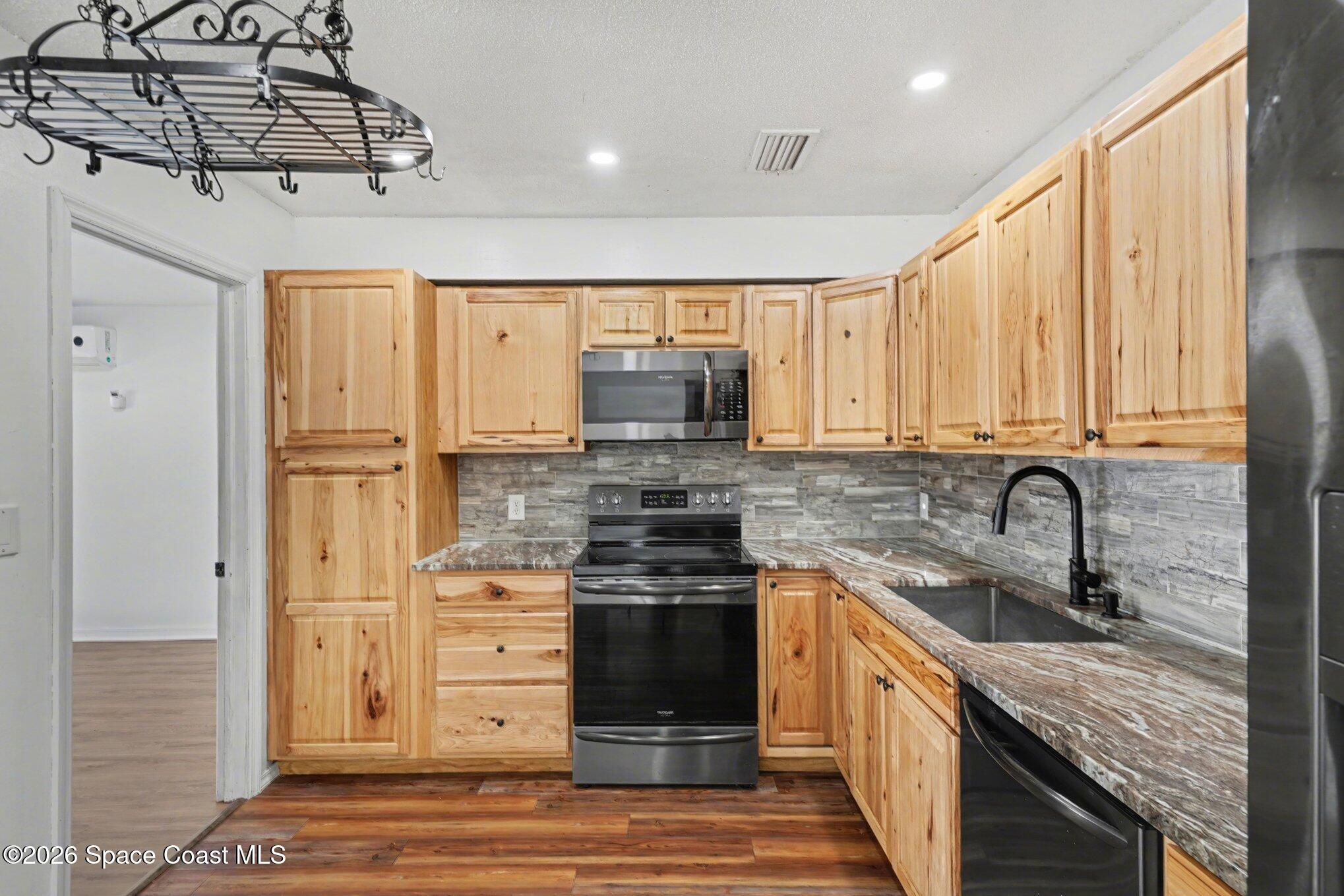 1341 Cindy Circle Melbourne, FL 32905 - Photo 13 of 30 011_file_8595