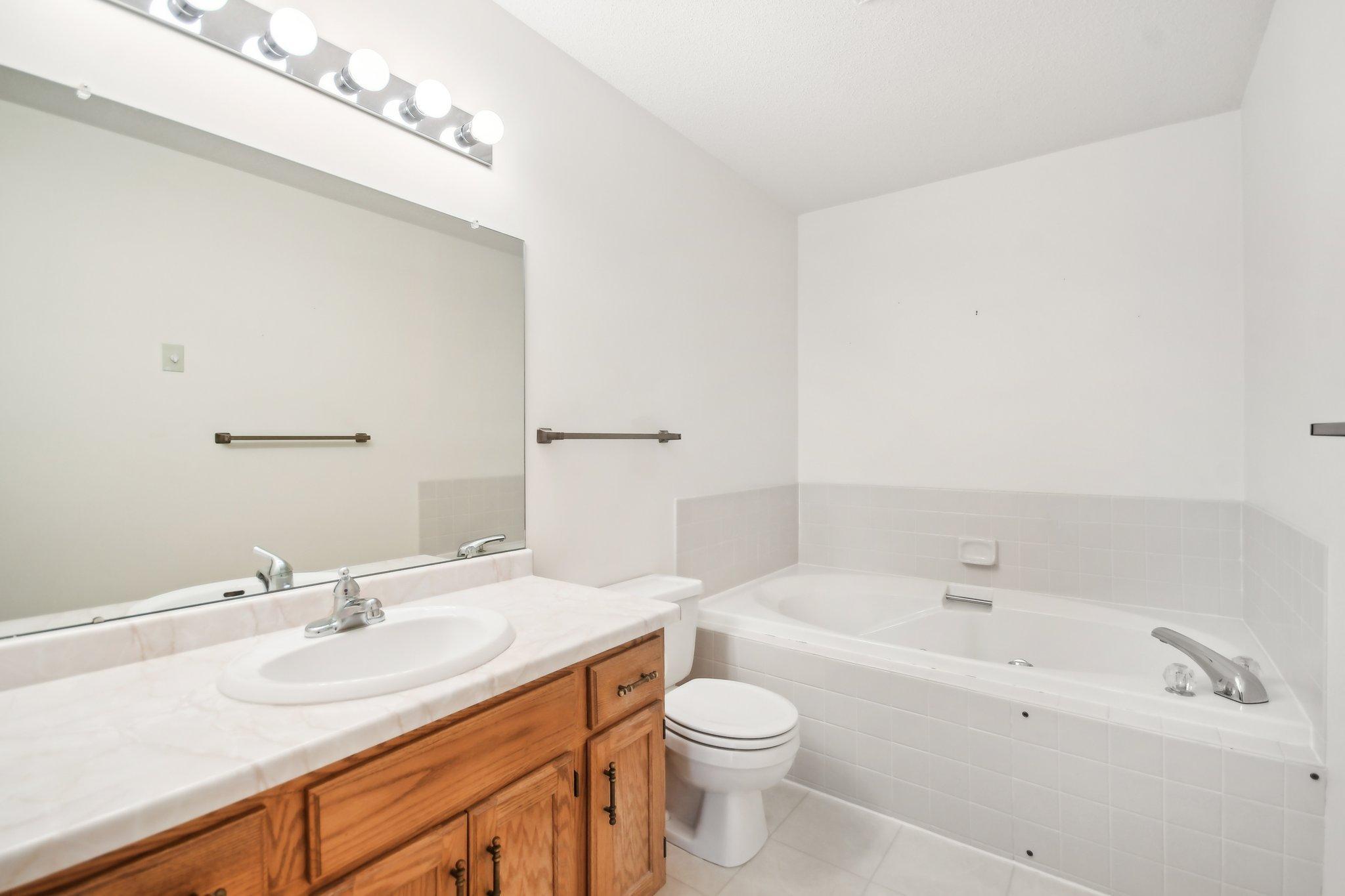 2513 Sumac Ridge White Bear Lake, MN 55110 - Photo 29 of 44 Gallery Image 29