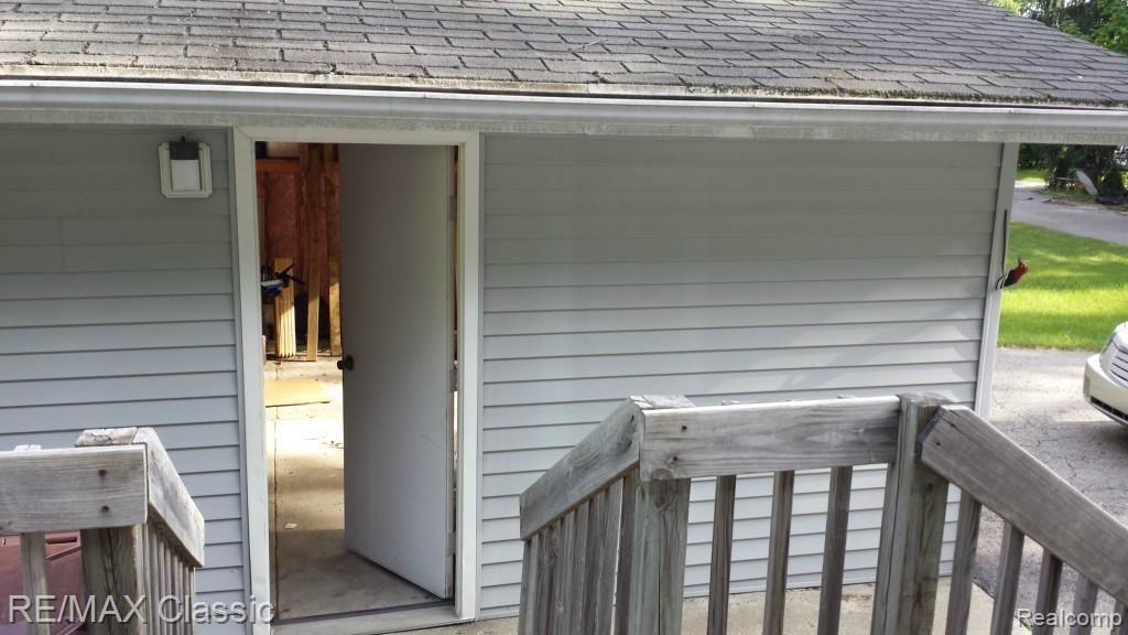 2530 South Commerce Road Walled Lake, MI 48390 - Photo 4 of 19 20140616_182216.jpg