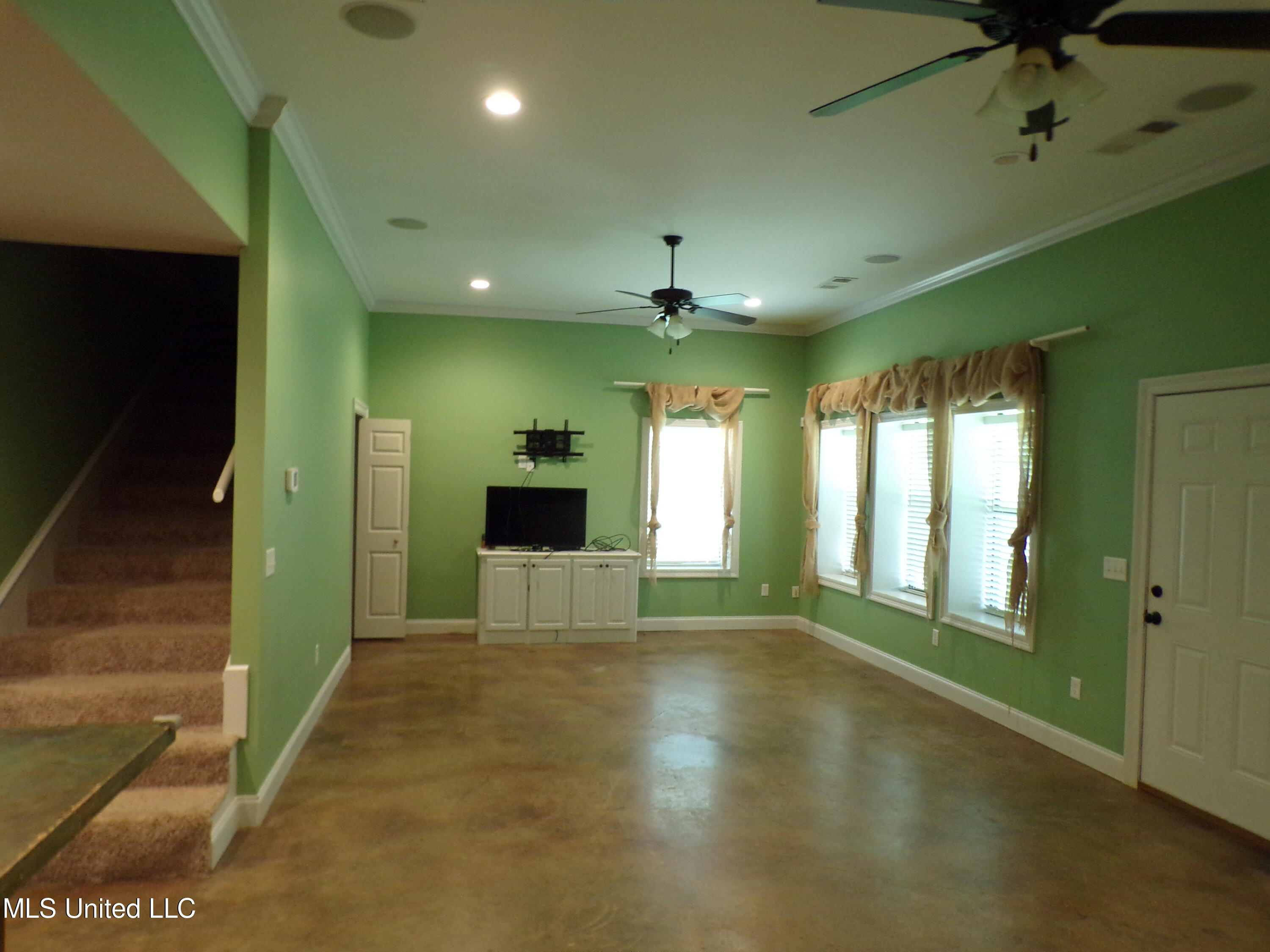 1942 Monterey Road Florence, MS 39073 - Photo 8 of 48 105_2905